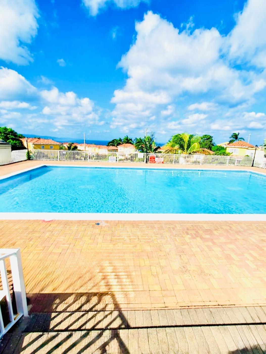 Appartamento House With Pool, Shops, 3mins From Airport And Near Strip *